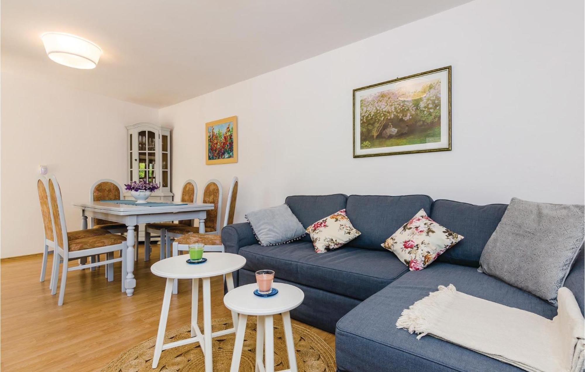 Beautiful Home In Oslje With Kitchen Luaran gambar